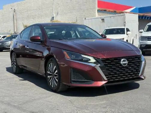 2023 Nissan Altima 2.5 SV FWD photo