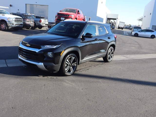 2023 Chevrolet TrailBlazer LT FWD photo