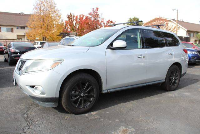 2015 Nissan Pathfinder S 4WD photo