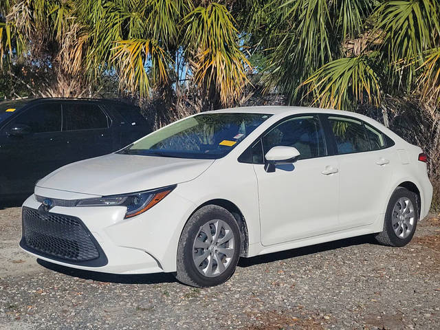 2022 Toyota Corolla LE FWD photo