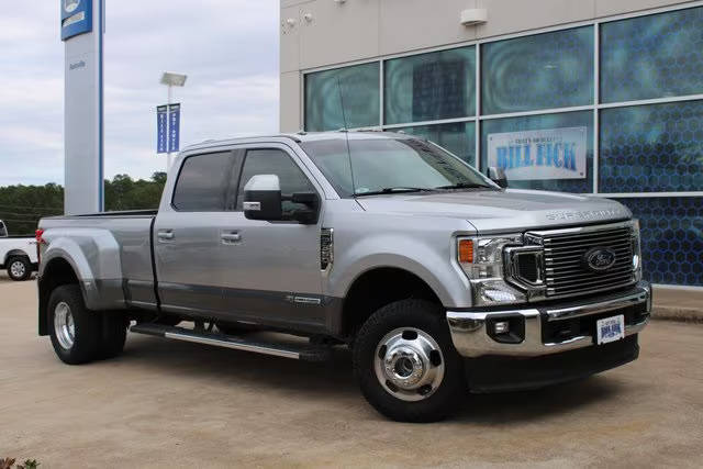 2021 Ford F-350 Super Duty LARIAT 4WD photo