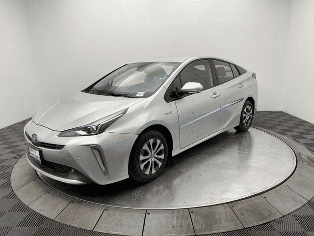 2020 Toyota Prius XLE AWD photo