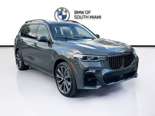 2022 BMW X7 M50i AWD photo