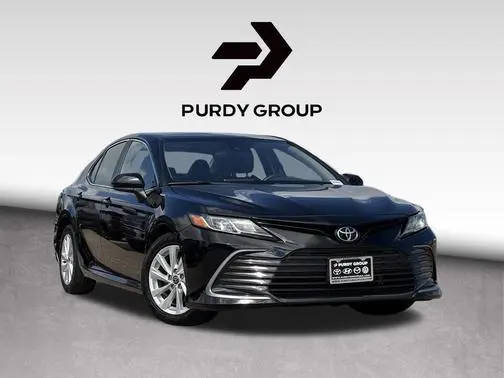 2023 Toyota Camry LE FWD photo