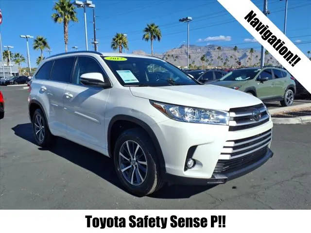 2017 Toyota Highlander XLE FWD photo