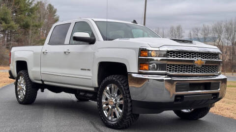 2019 Chevrolet Silverado 2500HD LT 4WD photo