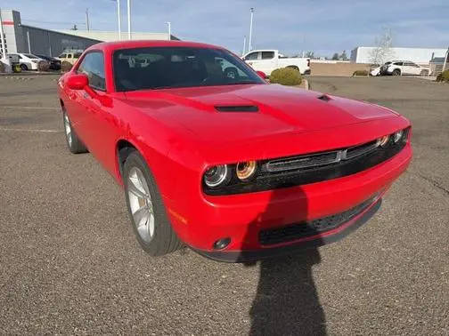 2023 Dodge Challenger SXT RWD photo
