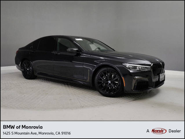 2022 BMW 7 Series 740i RWD photo