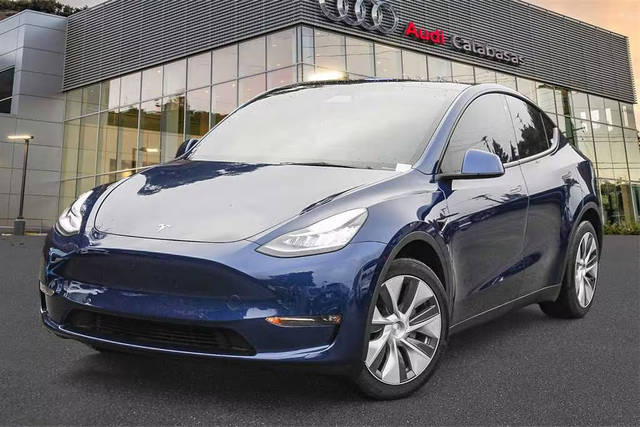 2021 Tesla Model Y Long Range AWD photo