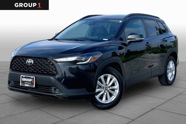 2022 Toyota Corolla Cross LE FWD photo