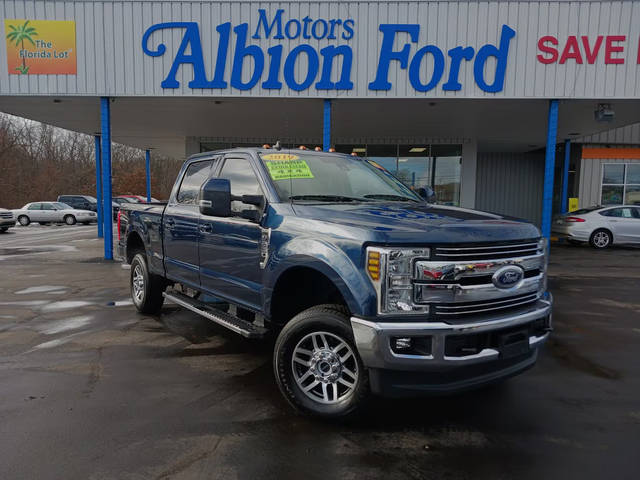 2019 Ford F-250 Super Duty LARIAT 4WD photo