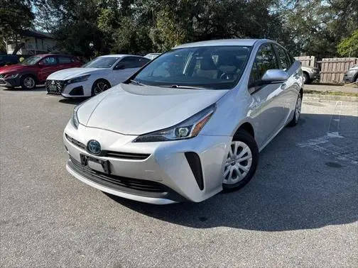 2021 Toyota Prius L Eco FWD photo