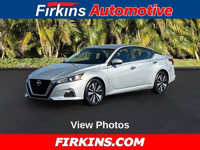 2022 Nissan Altima 2.5 SV FWD photo