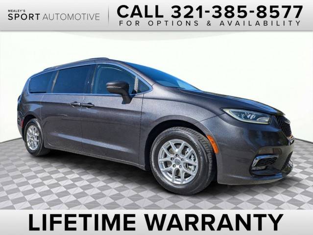 2022 Chrysler Pacifica Minivan Touring L FWD photo