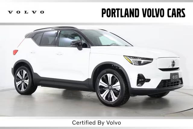 2023 Volvo XC40 Recharge Pure Electric Plus AWD photo