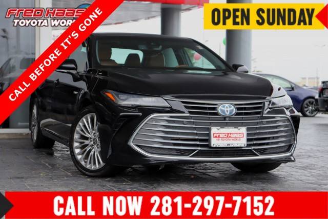 2021 Toyota Avalon Hybrid Limited FWD photo