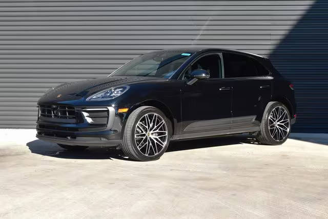 2023 Porsche Macan T AWD photo