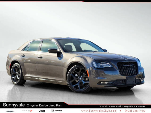 2023 Chrysler 300 300S RWD photo