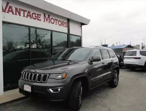 2020 Jeep Grand Cherokee Laredo E 4WD photo