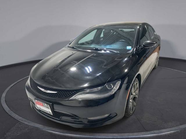 2015 Chrysler 200 S AWD photo