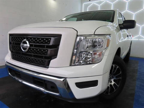 2022 Nissan Titan SV RWD photo
