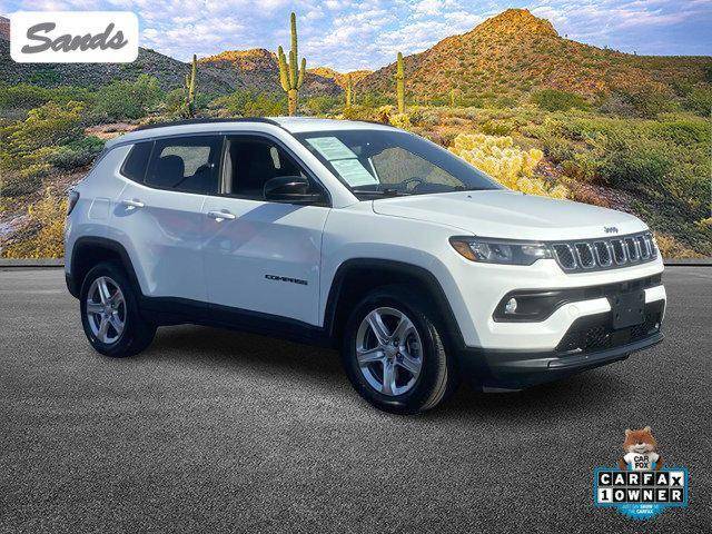 2023 Jeep Compass Latitude 4WD photo