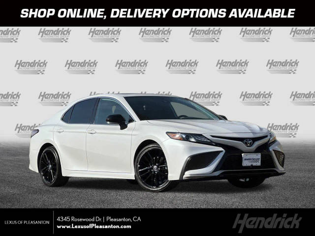 2022 Toyota Camry Hybrid XSE FWD photo