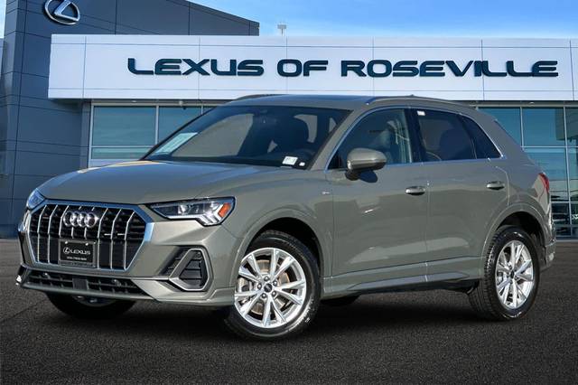 2023 Audi Q3 S line Premium AWD photo