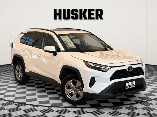 2023 Toyota RAV4 XLE FWD photo