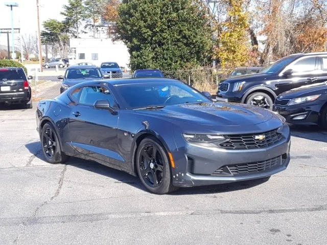 2023 Chevrolet Camaro 1LT RWD photo