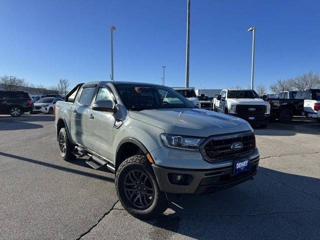 2021 Ford  LARIAT 4WD photo