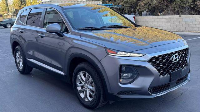 2019 Hyundai Santa Fe SE FWD photo