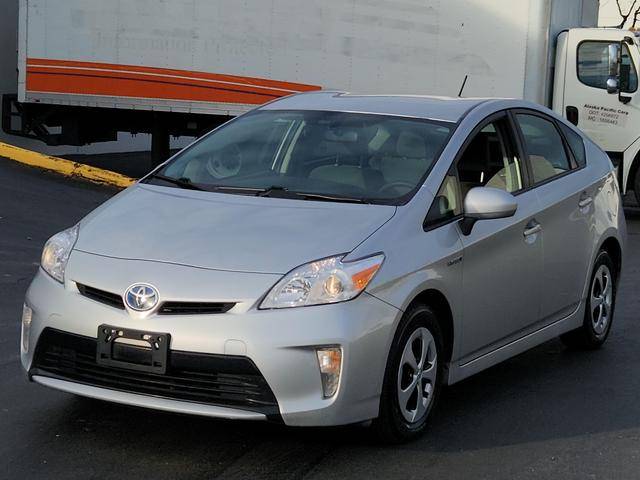 2015 Toyota Prius Two FWD photo