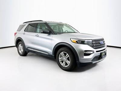 2023 Ford Explorer XLT 4WD photo