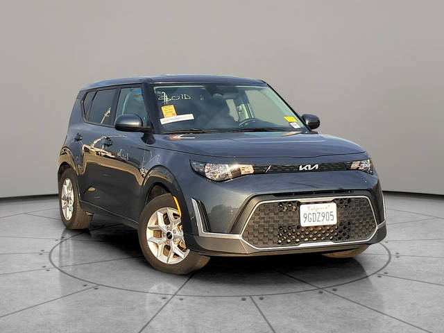 2023 Kia Soul LX FWD photo