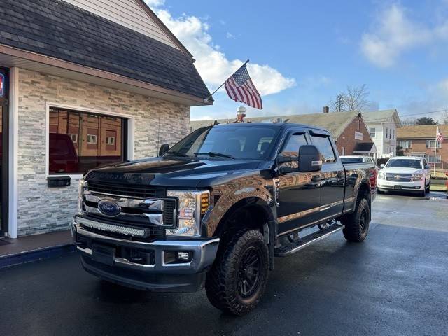 2019 Ford F-250 Super Duty XLT 4WD photo