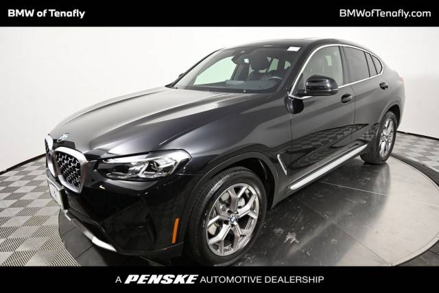 2022 BMW X4 xDrive30i AWD photo