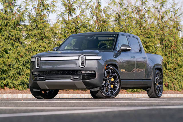 2022 Rivian R1T Launch Edition AWD photo