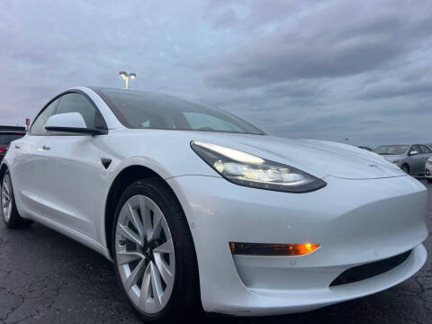 2021 Tesla Model 3 Standard Range Plus RWD photo