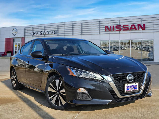 2022 Nissan Altima 2.5 SV FWD photo