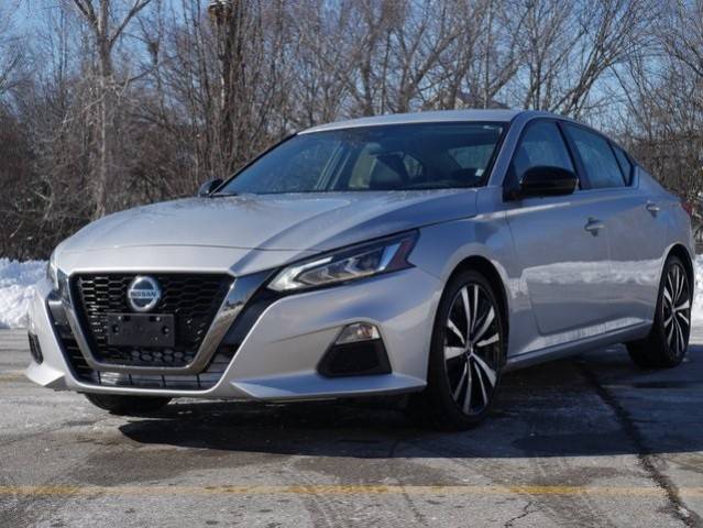 2022 Nissan Altima 2.5 SR FWD photo