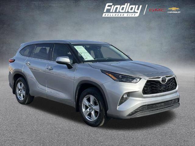 2022 Toyota Highlander LE FWD photo