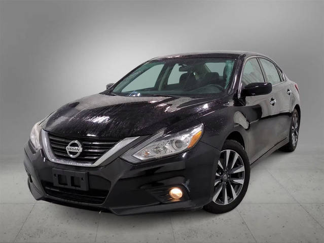 2017 Nissan Altima 2.5 SV FWD photo