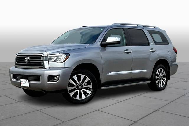 2018 Toyota Sequoia Limited RWD photo