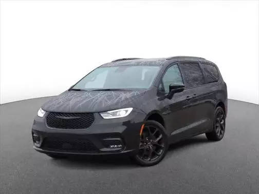 2021 Chrysler Pacifica Minivan Limited AWD photo