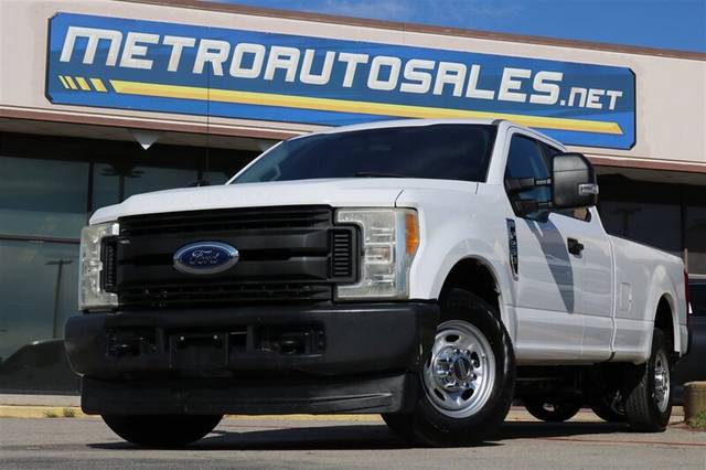 2017 Ford F-250 Super Duty XL RWD photo