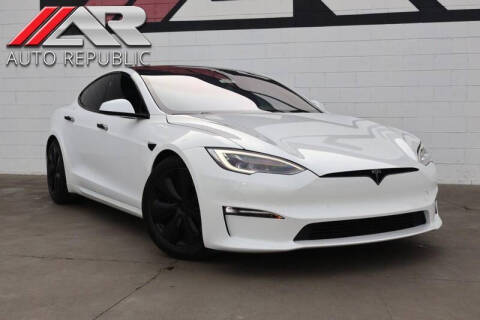 2022 Tesla Model S  AWD photo