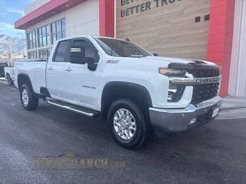 2021 Chevrolet Silverado 3500HD LT 4WD photo