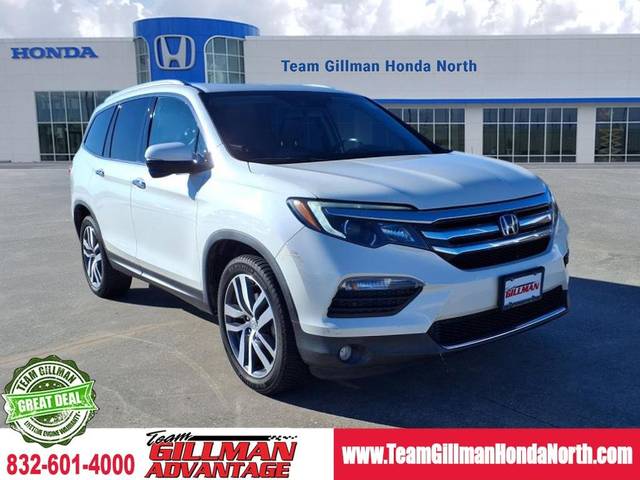 2017 Honda Pilot Touring FWD photo