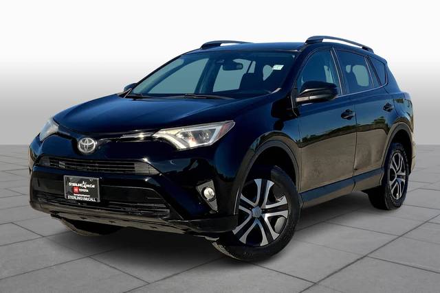 2017 Toyota RAV4 LE FWD photo